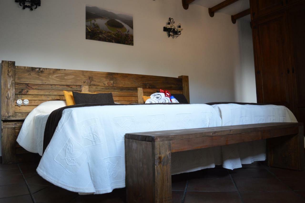 Las Estrebedes Casa Rural Guest House Caminomorisco Ngoại thất bức ảnh
