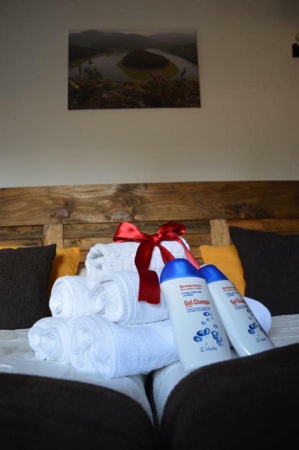 Las Estrebedes Casa Rural Guest House Caminomorisco Ngoại thất bức ảnh