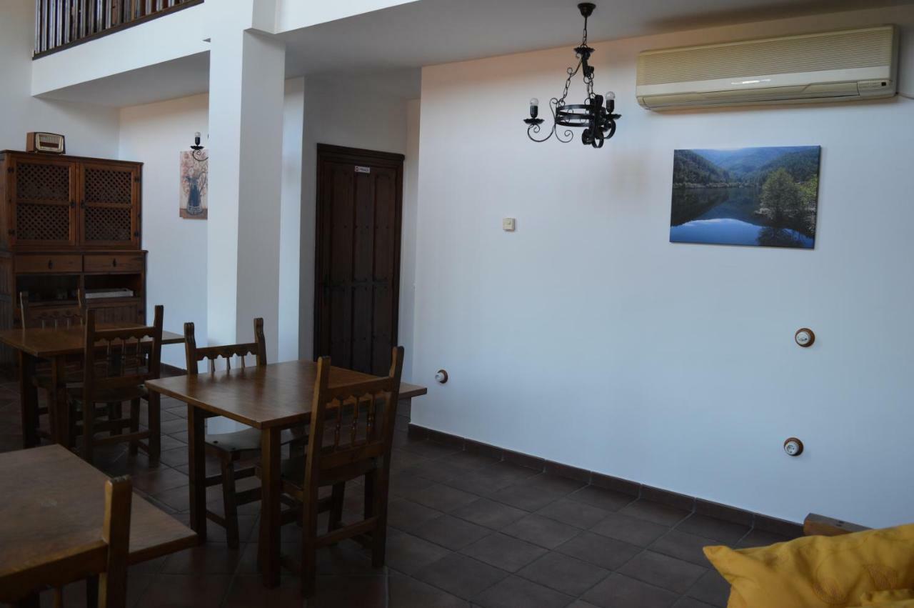 Las Estrebedes Casa Rural Guest House Caminomorisco Ngoại thất bức ảnh